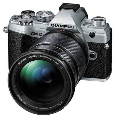 Digitális fényképezőgép Olympus OM-D E-M5 Mark III + ED 12-200 mm f/3